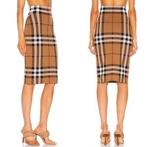 Burberry Kammie Check Pencil Skirt in Birch Brown
